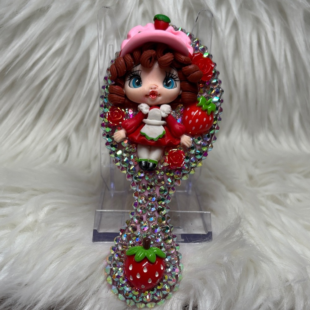 Strawberry shortcake Hand Crafted Pink and Red Kids Hair Brush - Picture 4 of 4